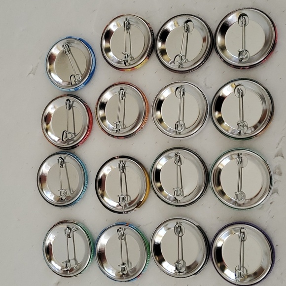 Akibento 2016-2017 Pinback Buttons Lot of 16 - Picture 6 of 6